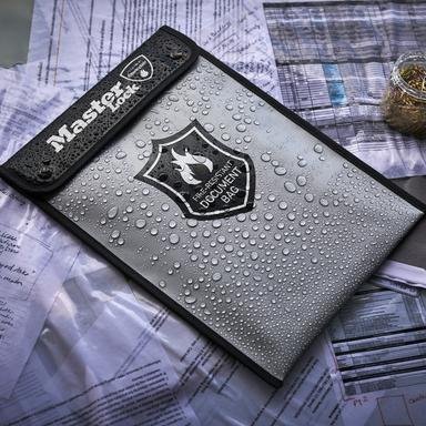 Ohňovzdorná taška na dokumenty Master Lock FBWLZ0EURHRO 3 Ohňovzdorná taška na dokumenty Master Lock FBWLZ0EURHRO – Obrázok 3