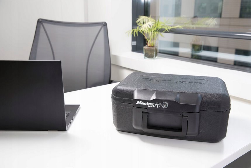 Bezpečnostný kufor Master Lock odolný ohňu L1200 4 Bezpečnostný kufor Master Lock odolný ohňu L1200 – Obrázok 4