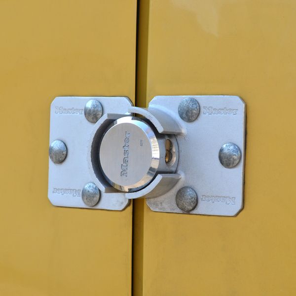 Sada Master Lock 736EURD (zámok 6270 a petlica 770) – Obrázok 3